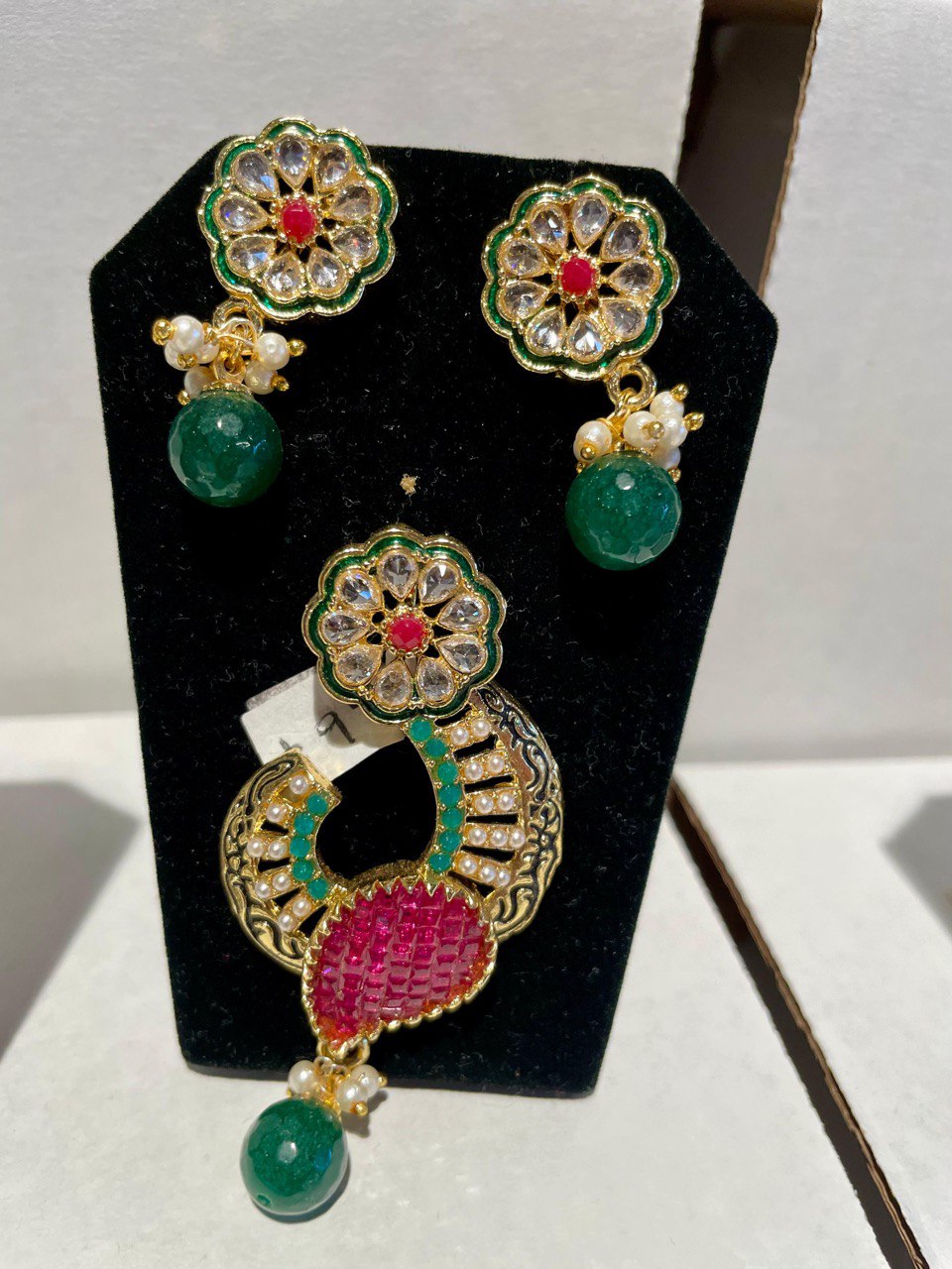 Red & Green combination Stud Pendant Set