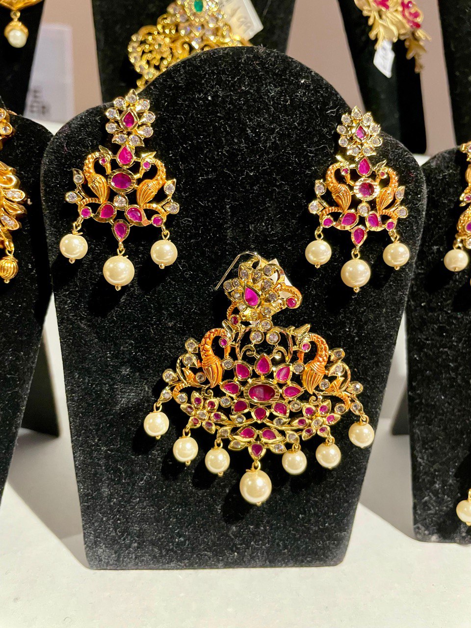 Stunning Ruby Pendant Set with Pearls Drops Hanging