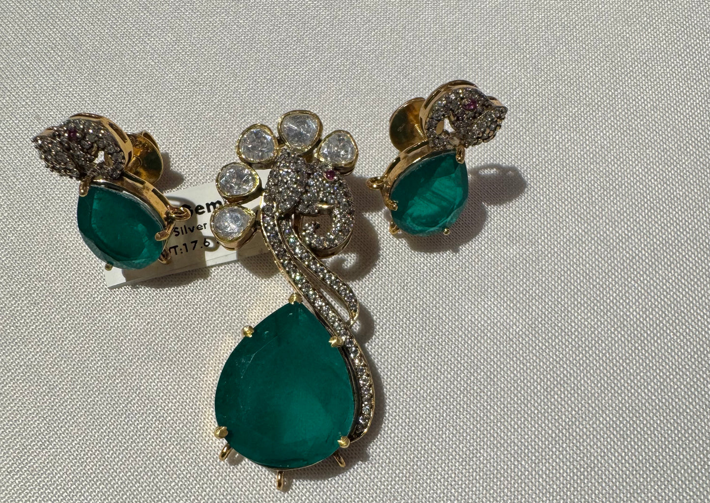 Emerald Elegance Pendant Set