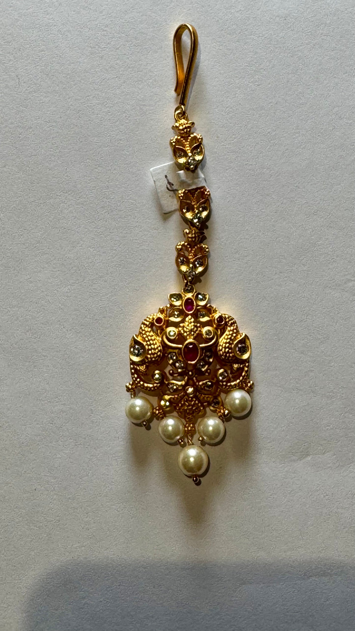 Regal Pearl Bridal Maang Tikka