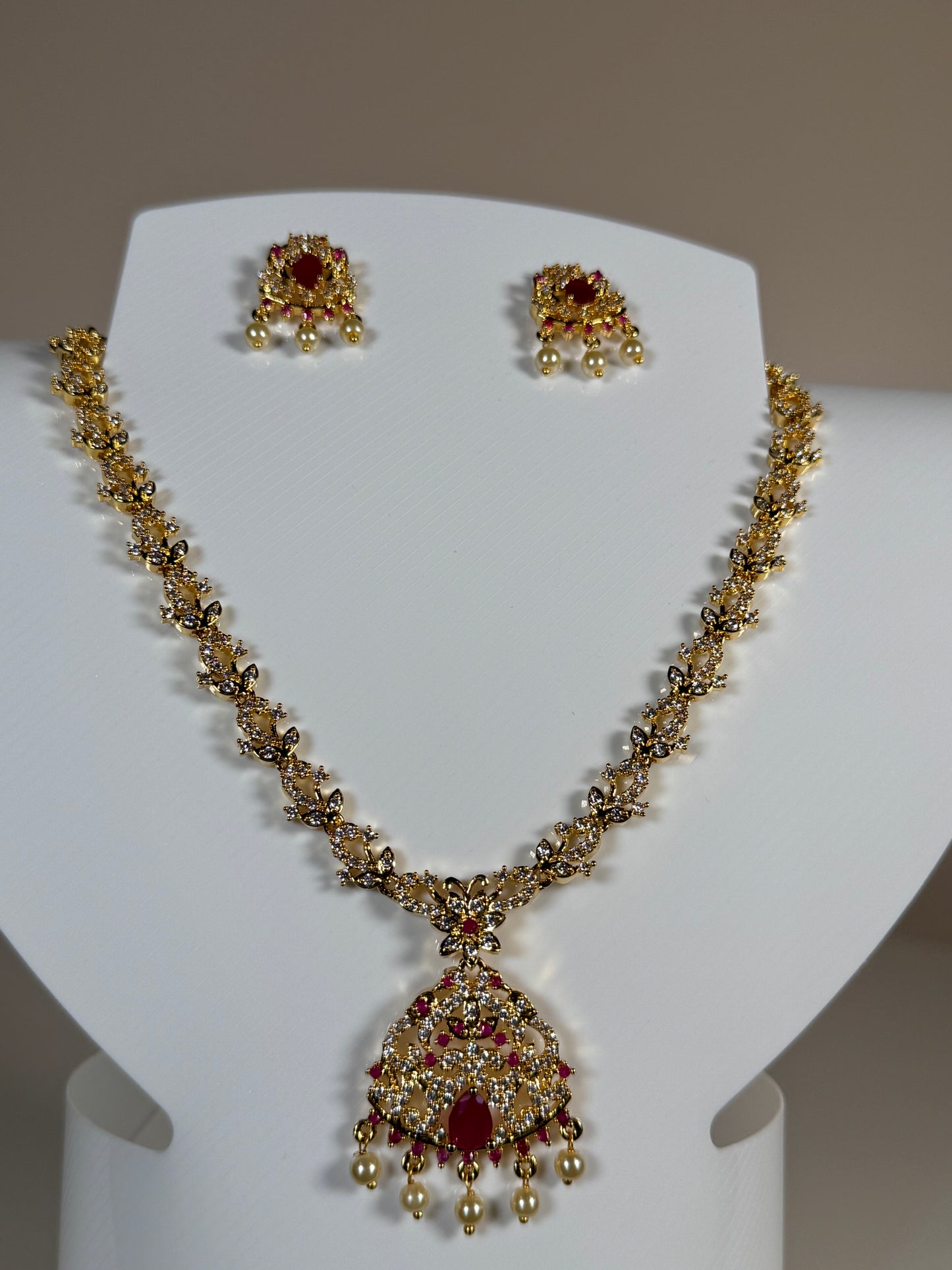 Ruby Pearl Elegance Necklace Set
