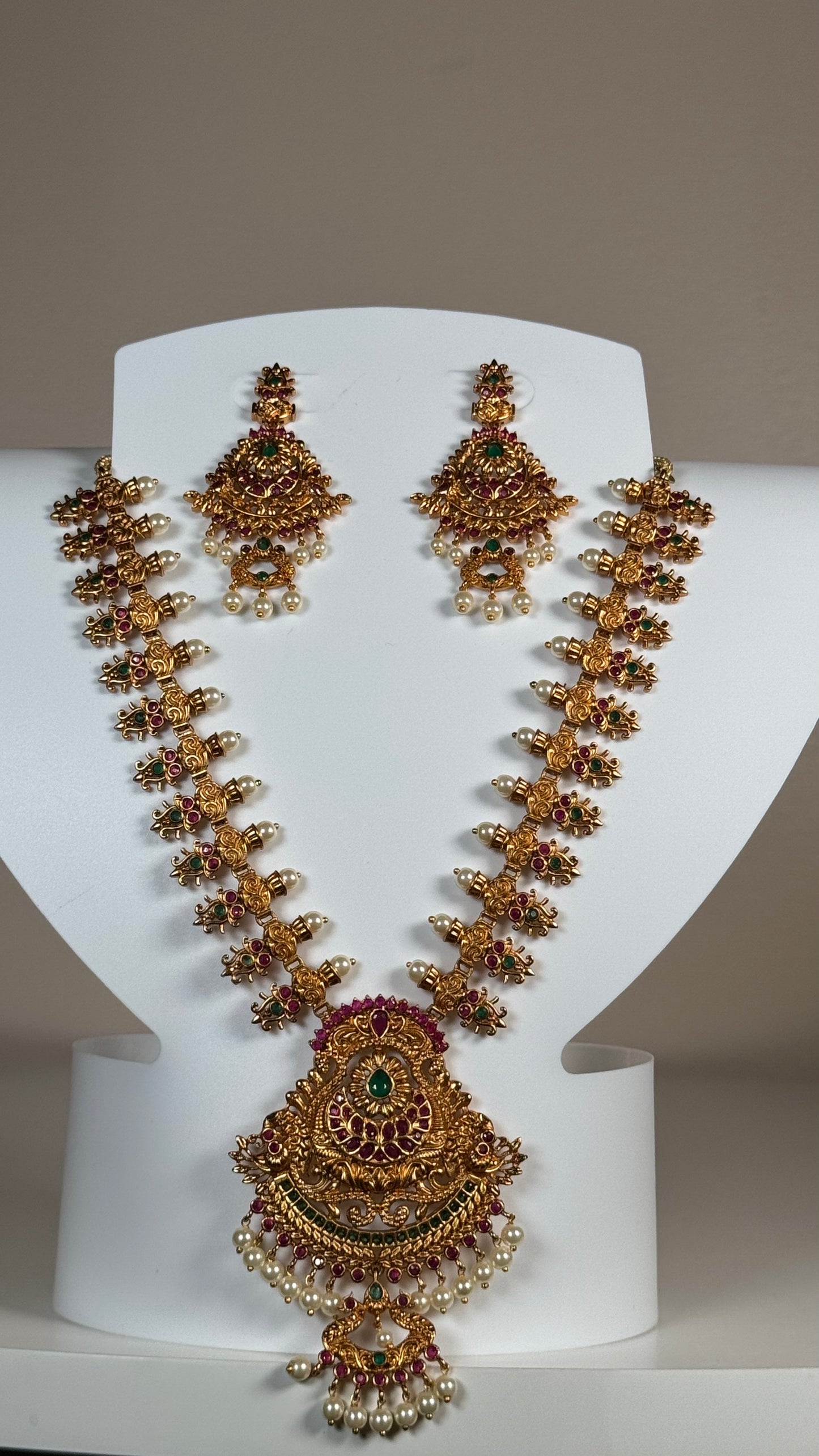 Grand Regal Temple Necklace Set