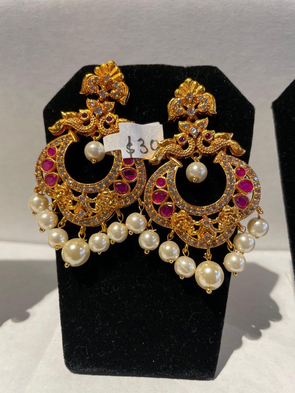 Micro Gold Plated ,Cubic Zirconia/American Diamond Elegant Antique Ear rings