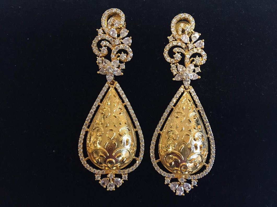 Trendy Earrings with white CZ - 9gems